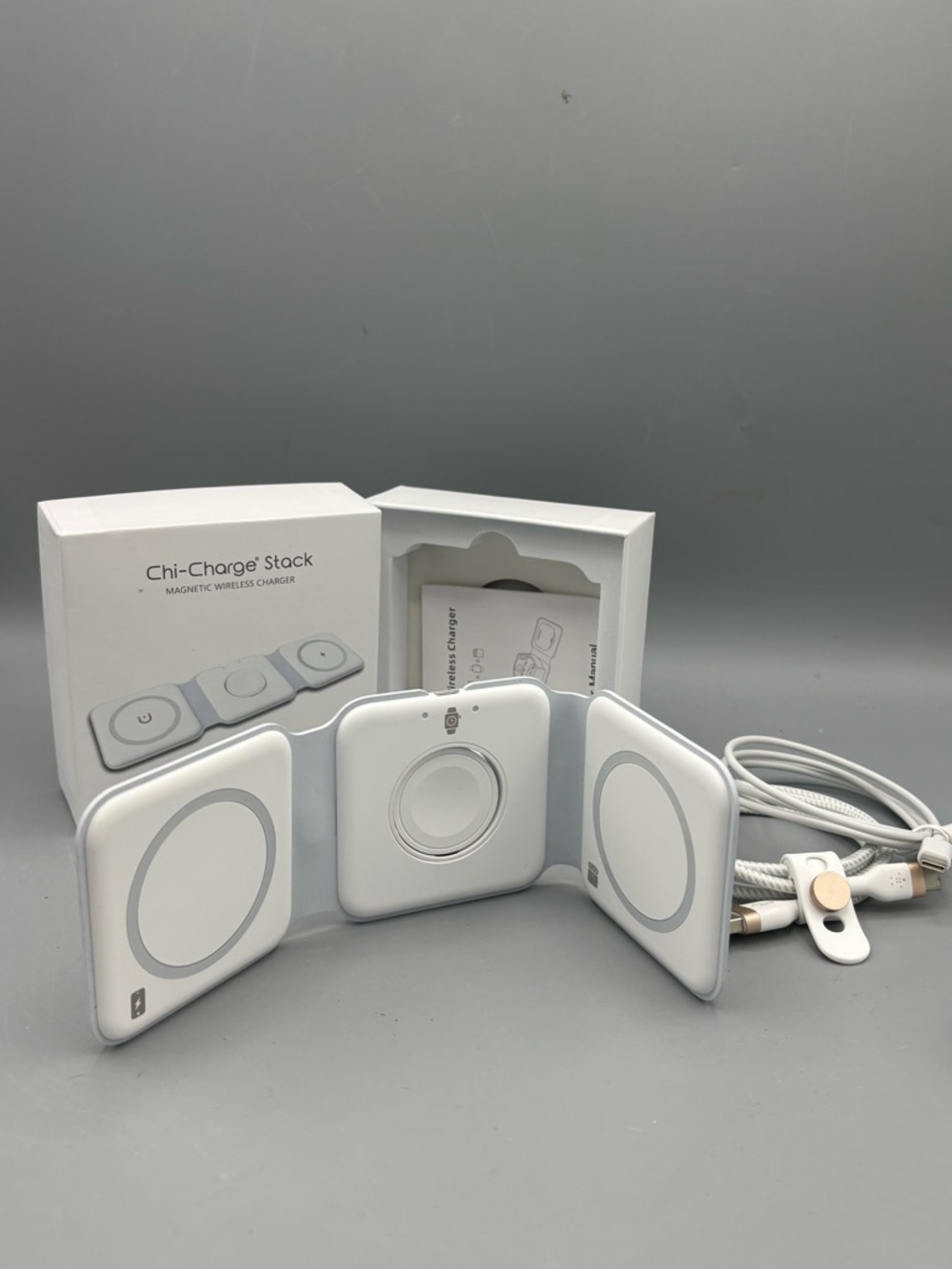Chi-Charge Stack Magnetic Wireless Charger - White